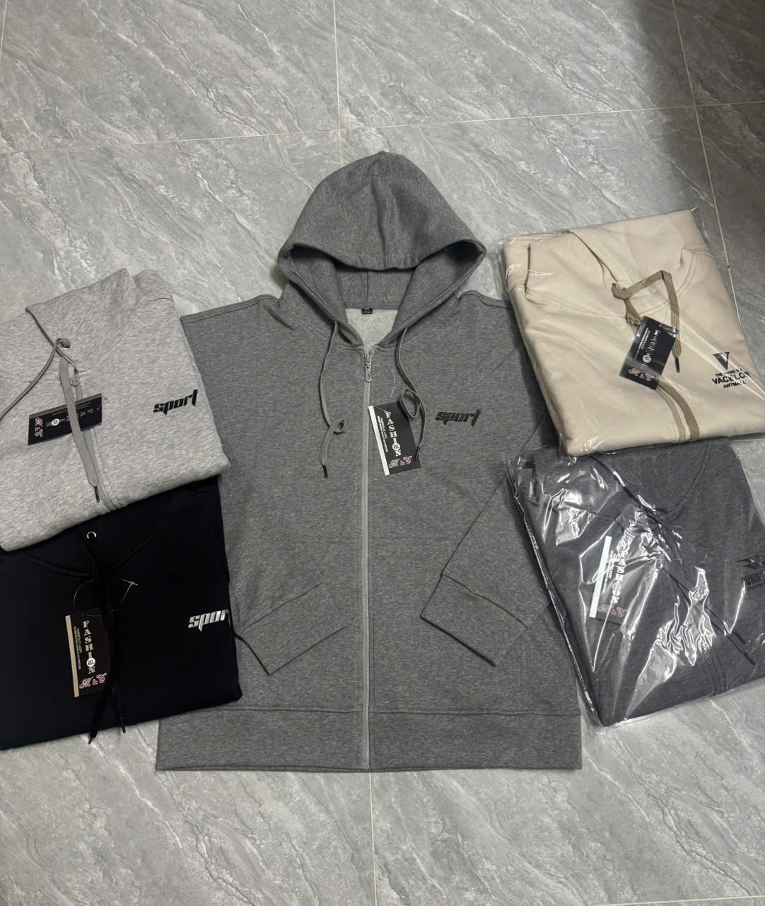 z7872840315127_9138a6d122d227518c29b9173315abc7 Hoodie xám basic